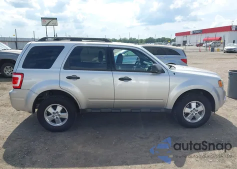 2010 Ford Escape Xlt из США, поврежденный, VIN 1FMCU0D76AKD32616
